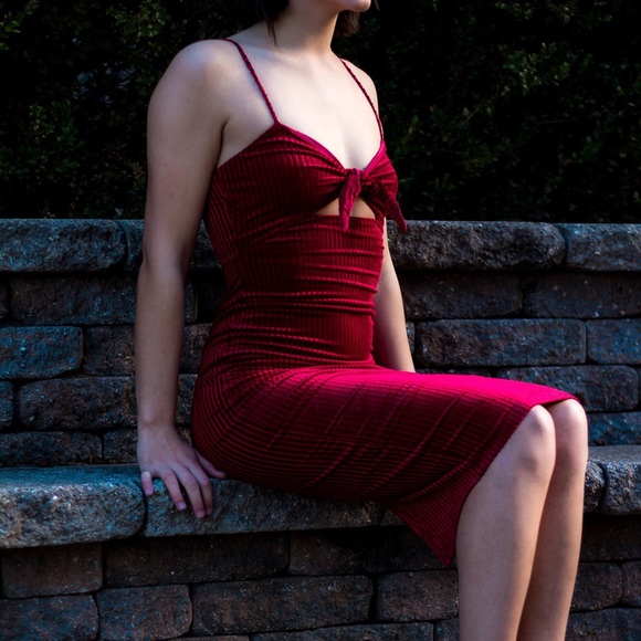 Skylar + Madison Ribbed Velvet Midriff Cutout Midi Dress - Picture 3 of 6